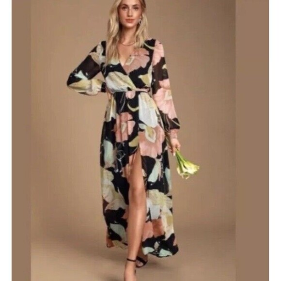 Lulus Maxi Dress XS Black Wondrous Water Lilies Floral Long Sleeve Boho resort - Picture 1 of 16